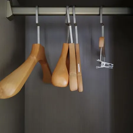 Hermanos Daire Shëngjin