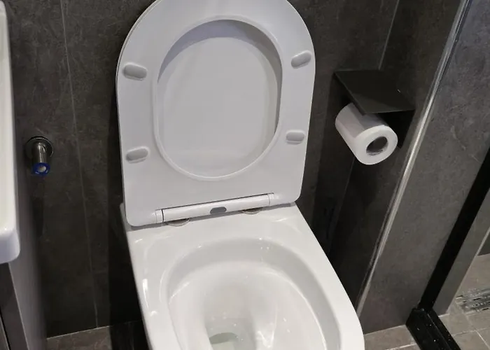 Hermanos アパート *